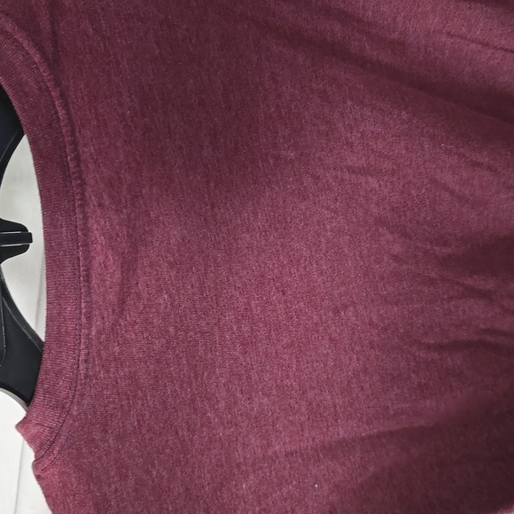 J. Crew Men's Maroon T-Shirt - Picture 7 of 8